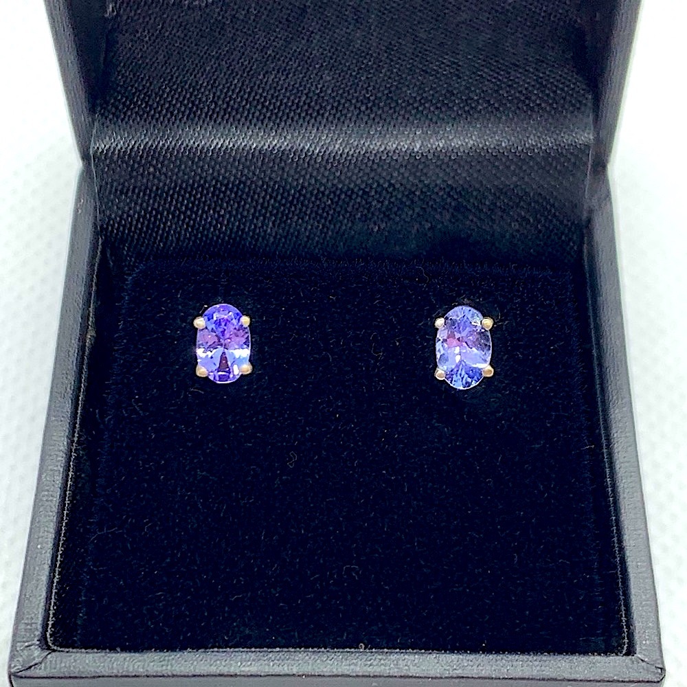 Tanzanite Stud Earrings in Silver New NIB
